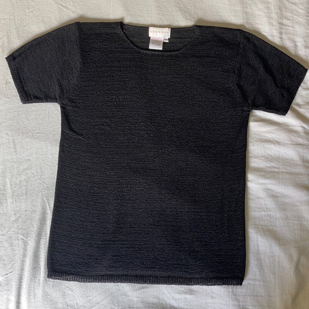 Spammer Woman’s Knit Top